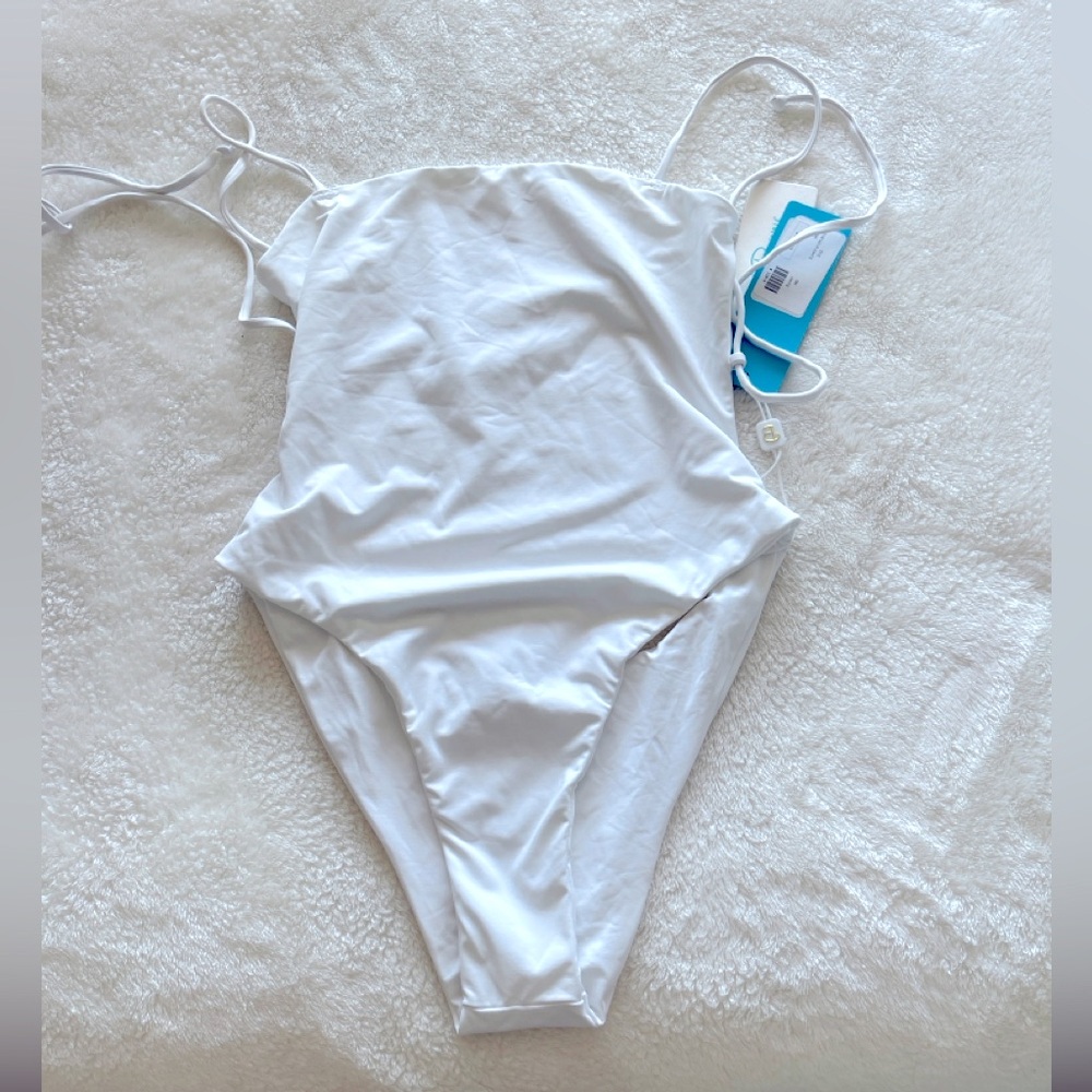 Beach Bunny one piece swimsuit bikini swimwear white Small S NWT